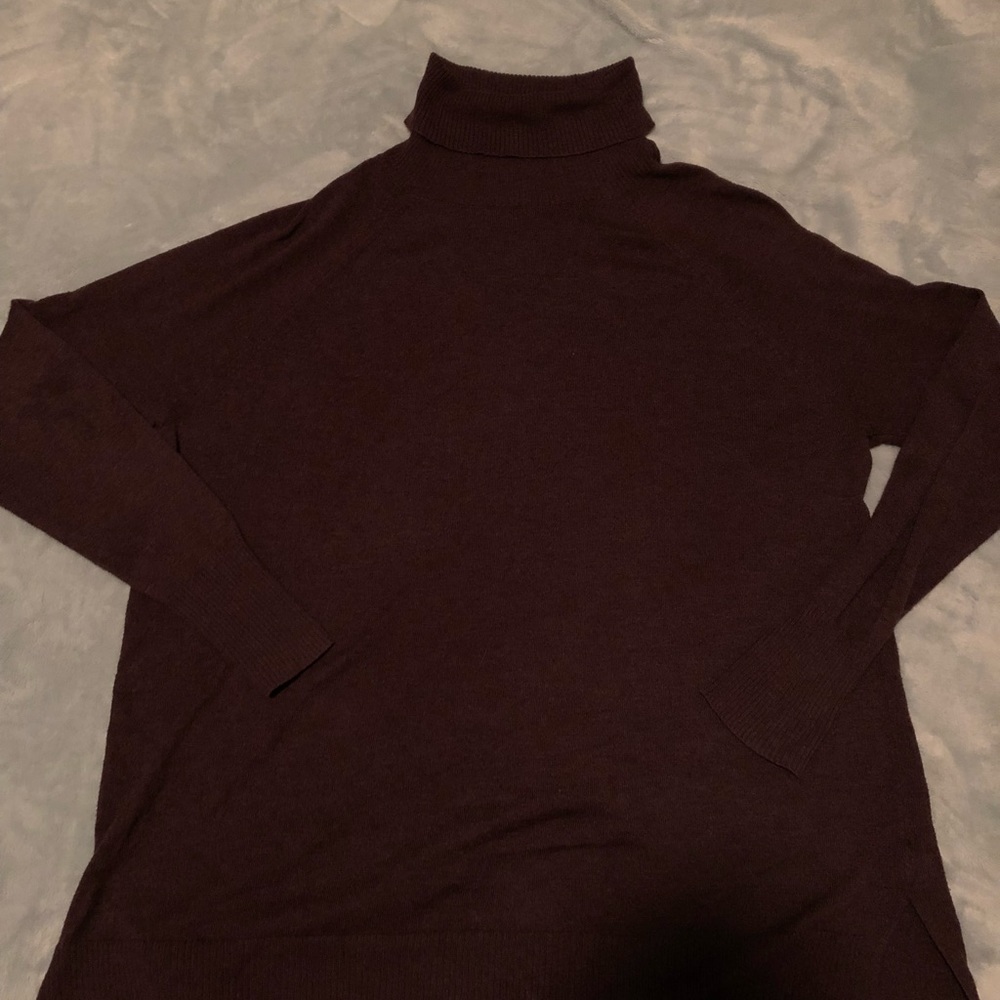 Long sleeve turtle neck sweater